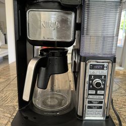 Ninja Hot & Iced Coffee Maker W/ Frother
