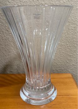 Vintage Royal Limited Crystal vase