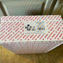 Bosch Plunge Router W Base 1617evspk Sealed Refurb