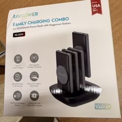 4x Portable Chargers With Charging Base