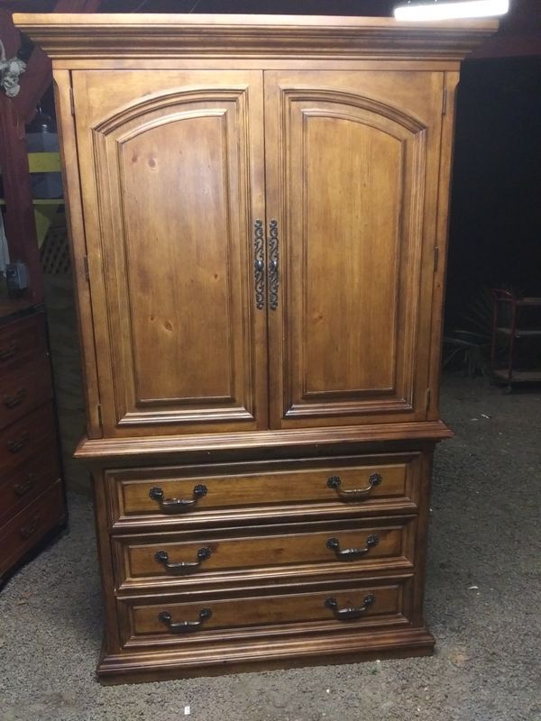 Bassett Furniture Armoire