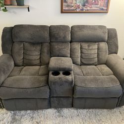 Dual Recliner Loveseat 