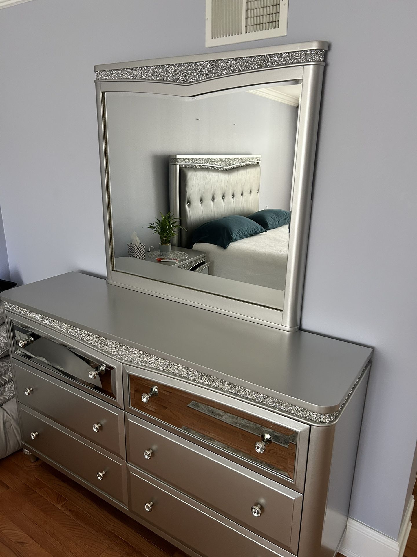 Posh Dresser With Mirror