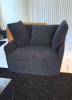 Swivel couch