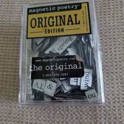 ORIGINAL EDITION MAGNETIC POETRY 