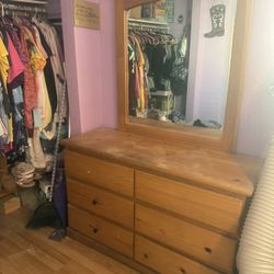 6 Drawer Wood Dresser With Mirror 