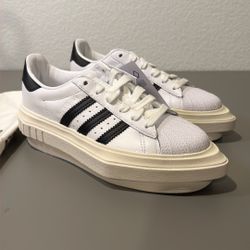 adidas Originals Beyoncé Superstar Women’s Sneakers, White/Black, Size 5