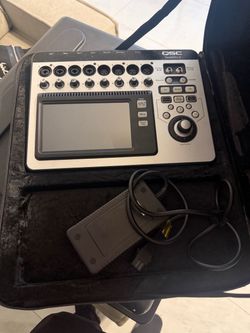 QSC TOUCHMIX-8