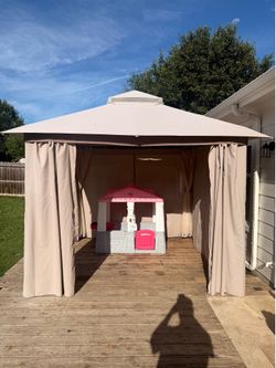 Gazebo / Canopy
