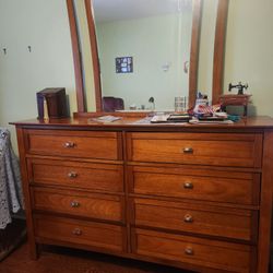 Set Dresser and 2 BedSide Tablets 