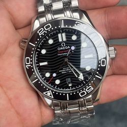 Men's mechanical watch, black, brand new with box