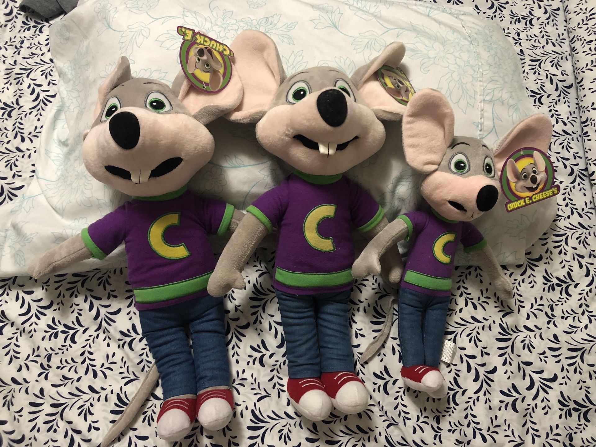 Chuck E. Cheese stuff toys