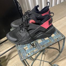 Pink And Black Huaraches Sz 5.5