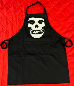 Black Cotton Graphic Apron Misfits Skull Print, Adjustable Neck Glow in the Dark