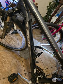 Trek Road Bike tire  700 x 45  Kenda