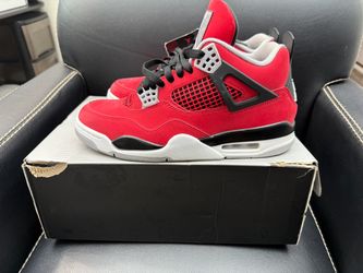 Size 8.5 - Air Jordan 4 Retro Toro Bravo 2026 FQ8138-600