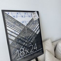 American flat 18x24 Poster Frame (x2)