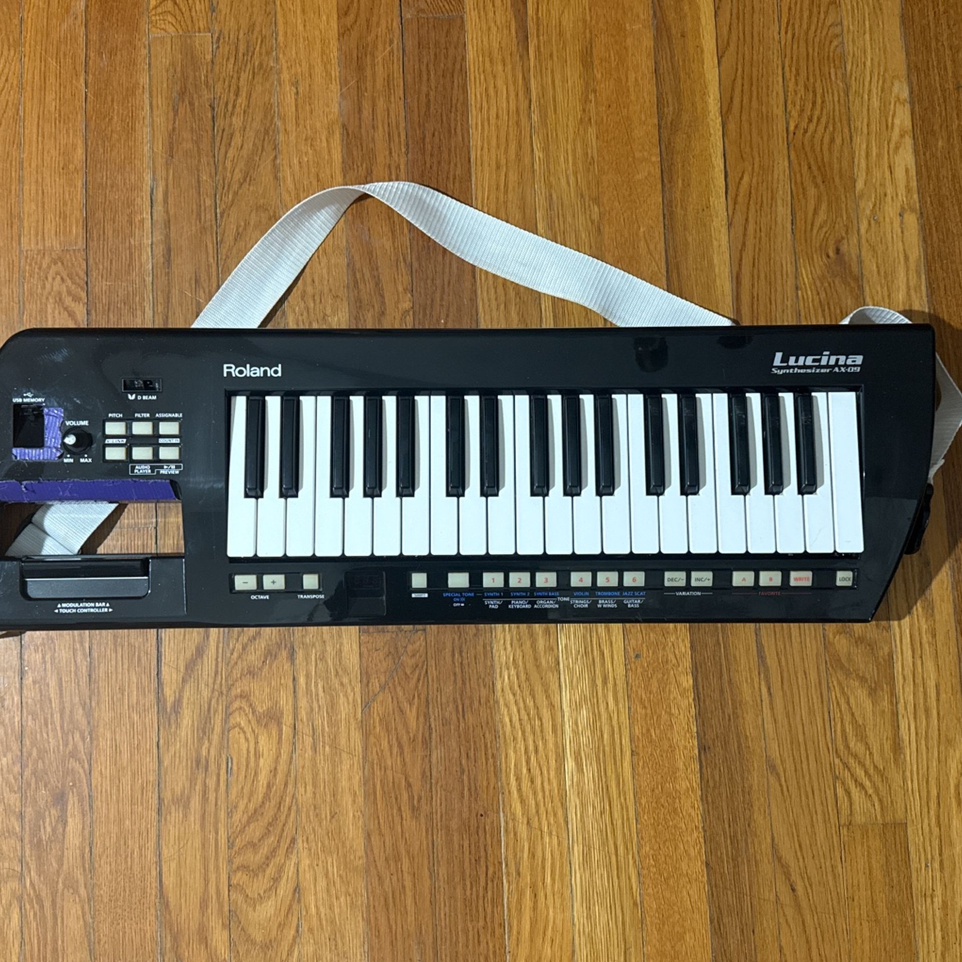 Roland Synthesizer - Lucina AX-09 Black
