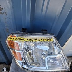 09-22 NISSAN FRONTIER RH HEADLIGHT 