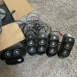 Logitech X530 Surround Sound Speakers Subwoofer 