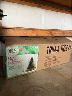 artificial christmas tree