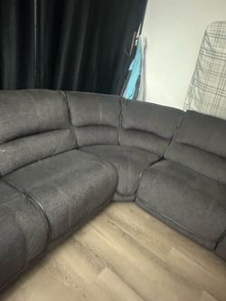 REDDING FABRIC POWER RECLINING SECTIONAL WITH POWER HEADREST