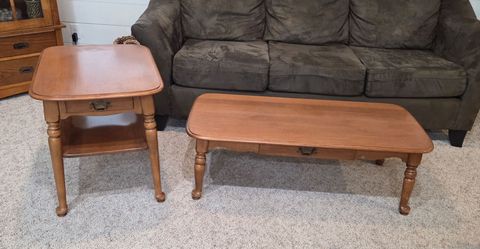 Kling coffee table and end table
