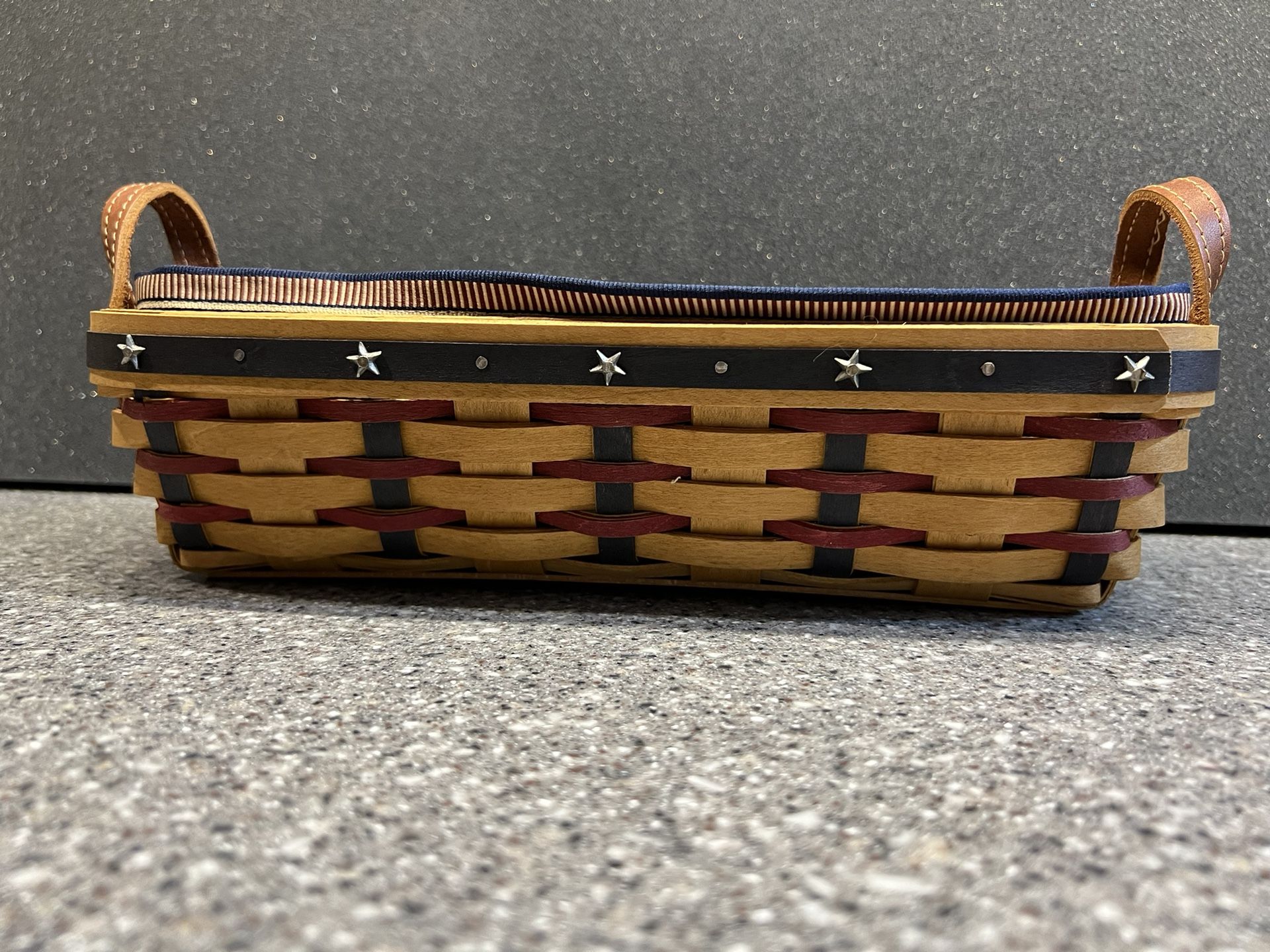Longaberger 2003 American Cracker Basket Old Glory Flags Cracker Muffin Liner/ Signed