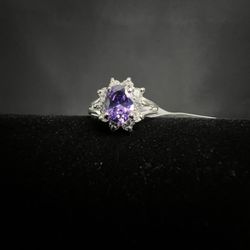 Amethyst Purple Oval Ring w/ CZ Stones.925 Sterling Silver