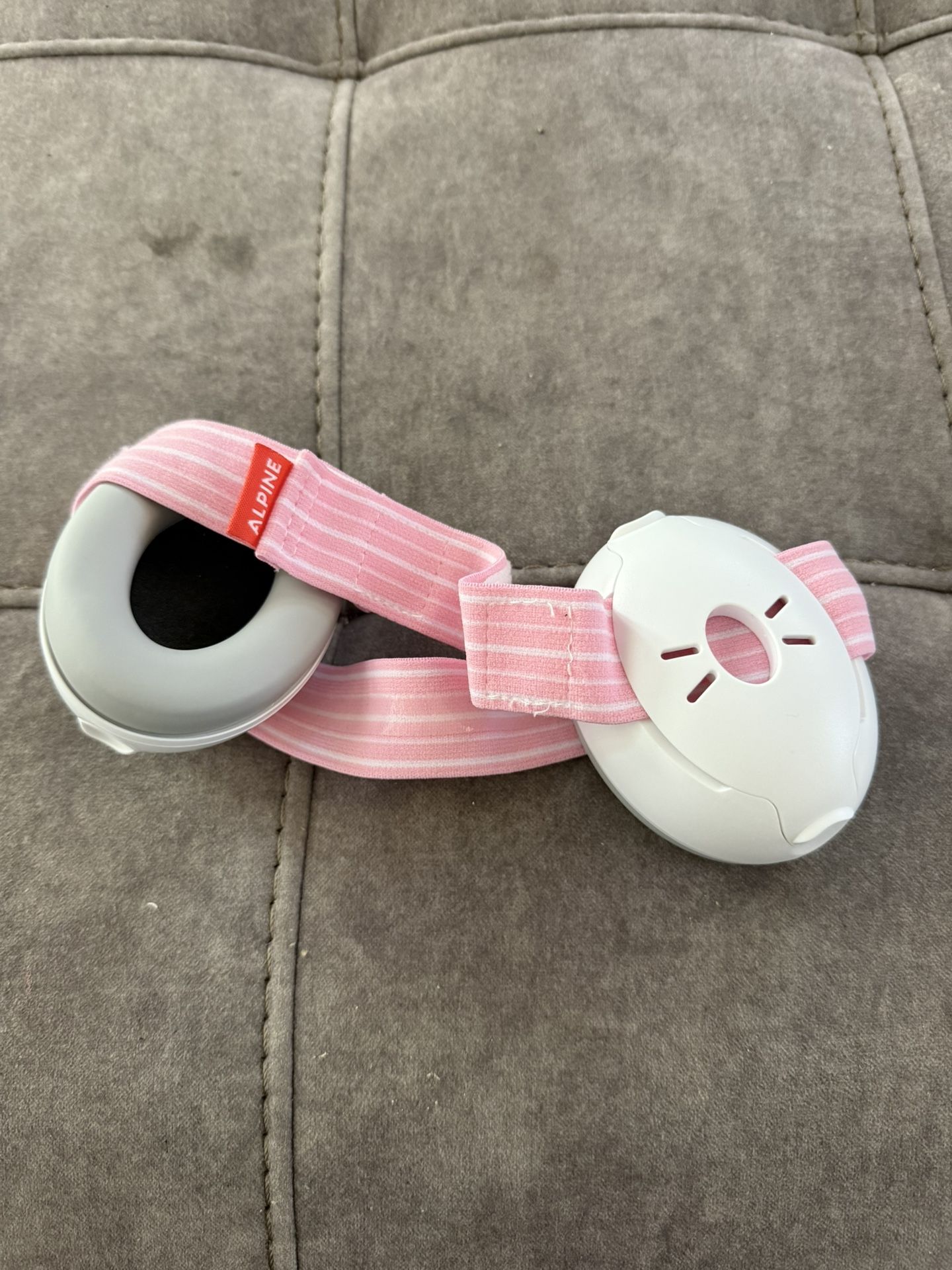 Nuby Baby Earmuffs with Travel Bag - Pink