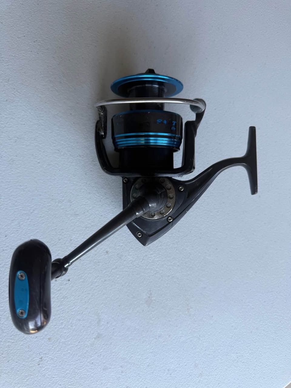 Used Daiwa Saltist 6500H Spinning Fishing Reel