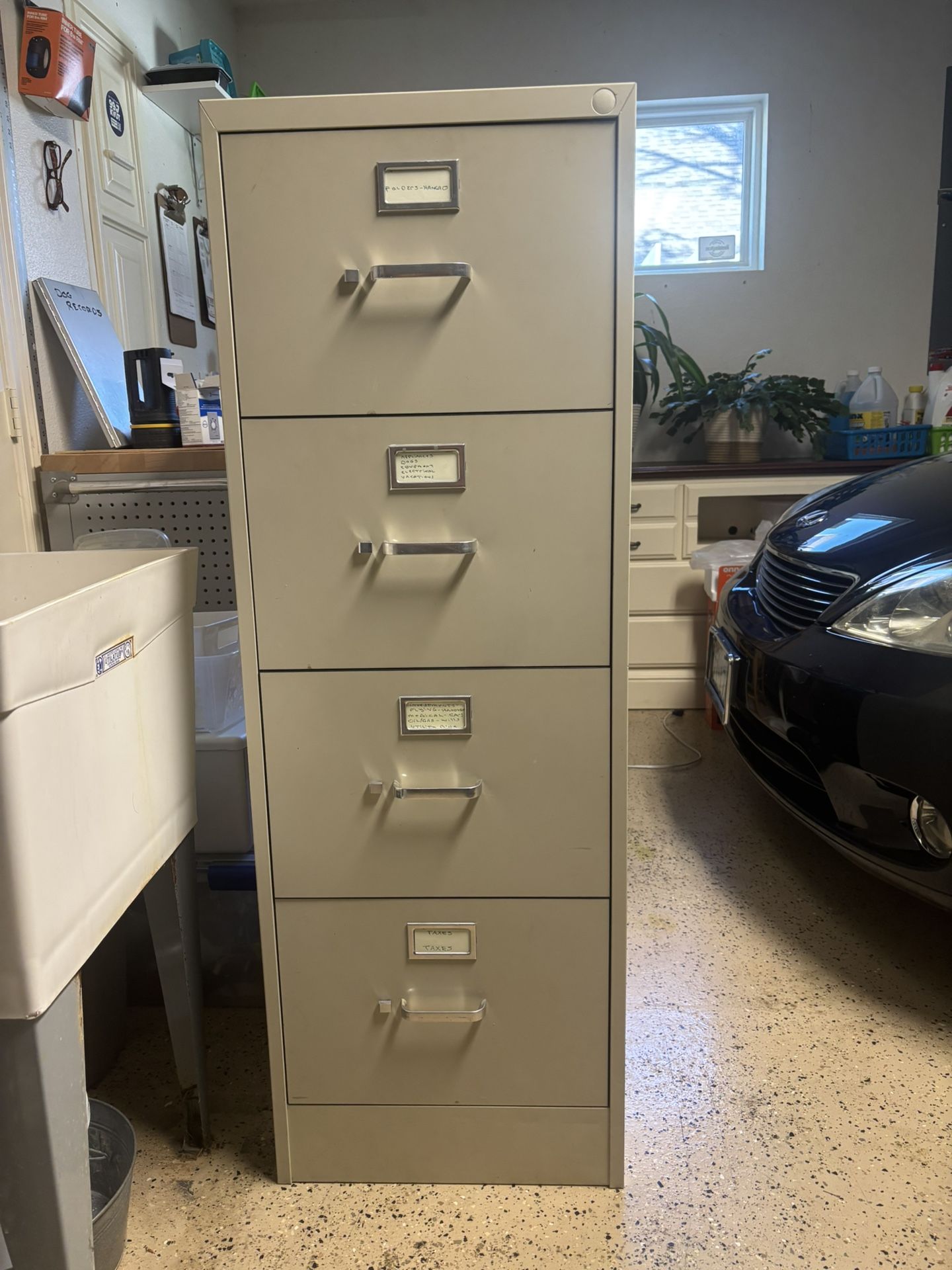 4 Drawer (legal Size) Filing Cabinet 