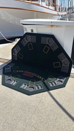 Gently used casino, dealers choice foldable felt poker table