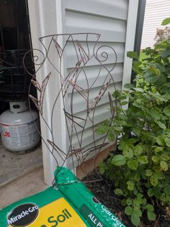 Metal decoration