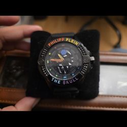 PHILIPP PLEIN: THE SKULL TITAN RAINBOW WATCH WITH CRYSTALS