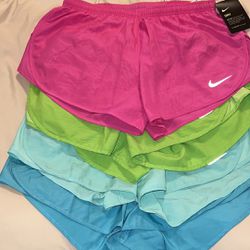 Women Nike Shorts 