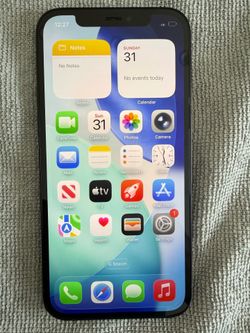 Iphone 12  64gb unlocked all companies battery 89%