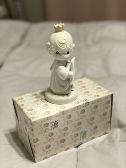 Precious Moments Graduation Figurine - Congratulations, Princess!