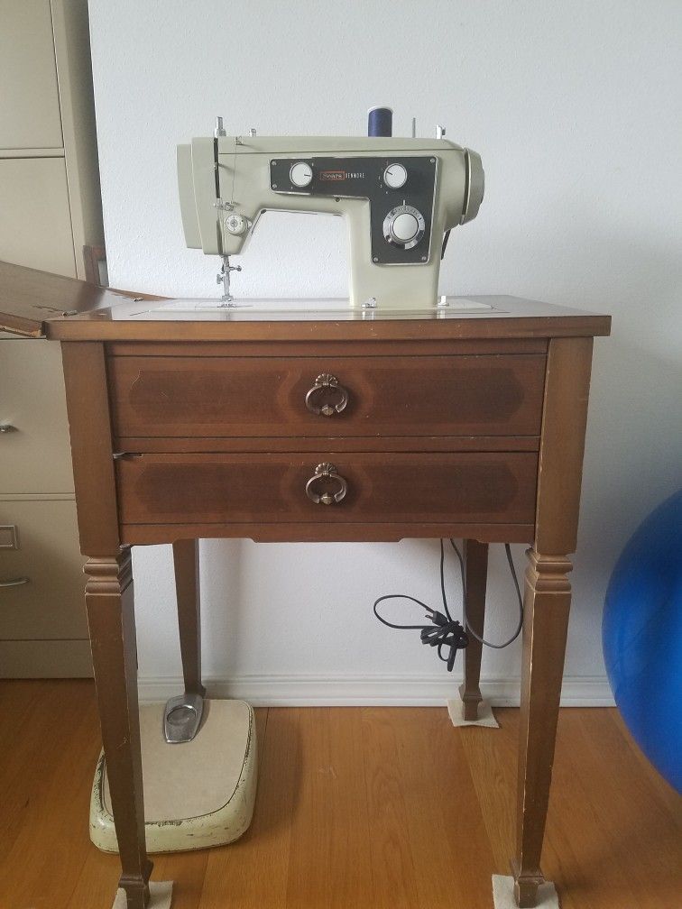 Sears Kenmore sewing Machine Model 158.13031