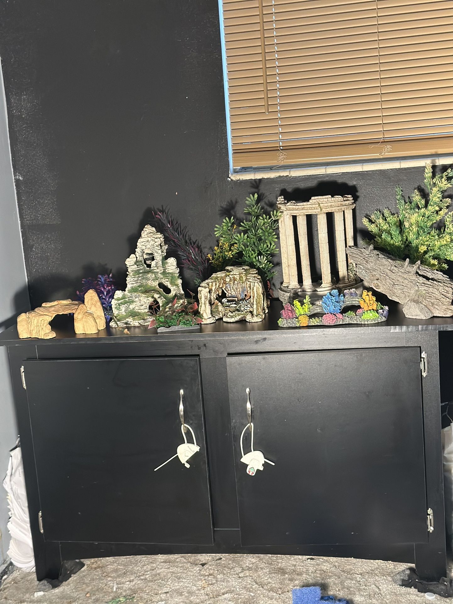 Aquarium 65 gallons