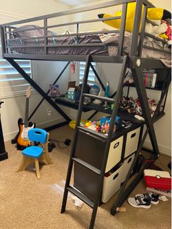 Full size Kids loft bed with mattress