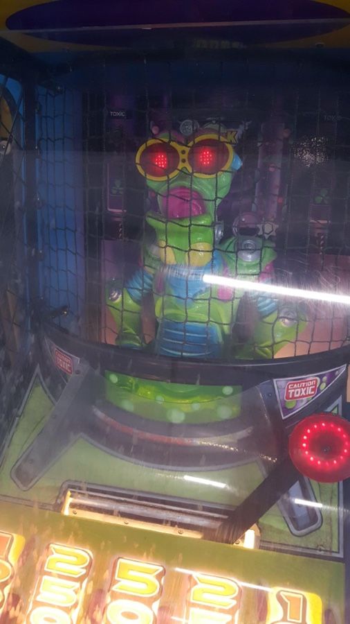 Dunk N' Alien Skee Ball Machine for Sale in Fort Mill, SC OfferUp