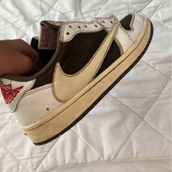 Jordan 1 Travis Scott Reverse Mochas