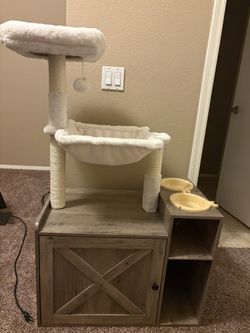 Enclosed Litter Box Cat Tower With Scratch Posts And Food Bowls