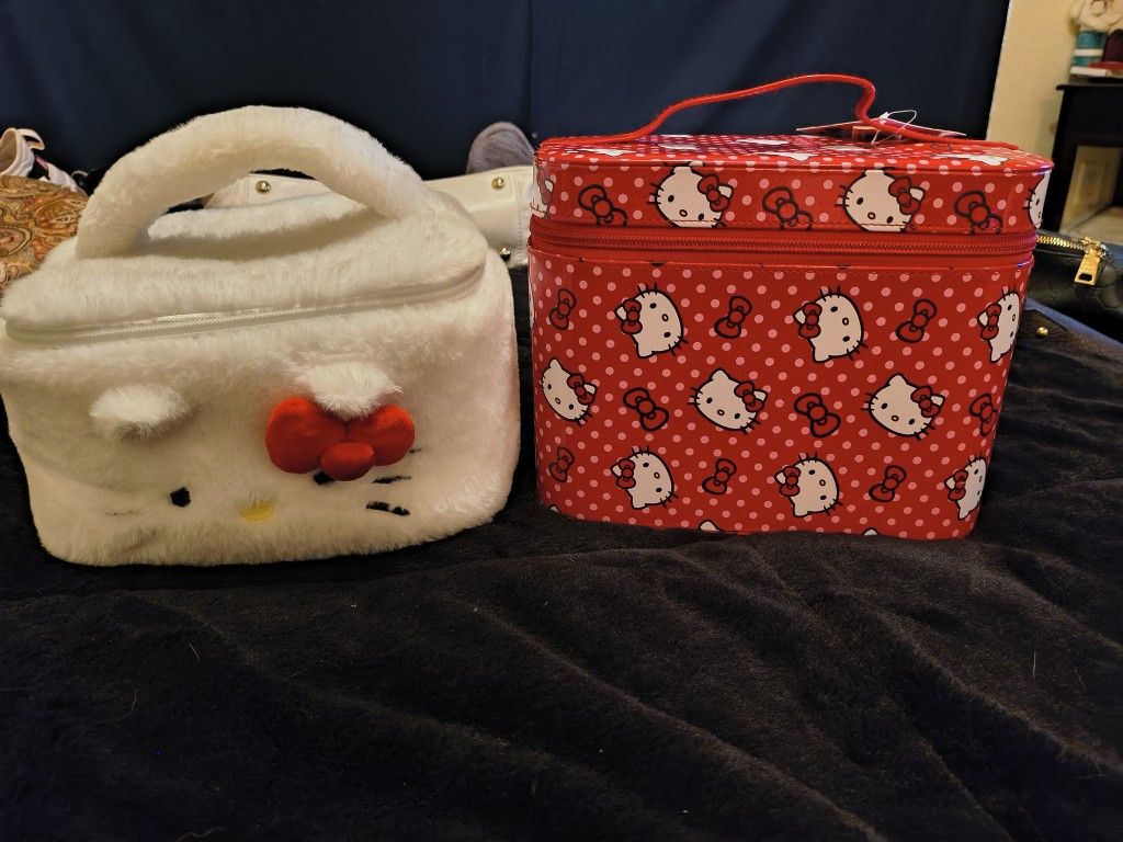 Hello Kitty Makeup Bags Estee Lauder Limited Edition Gold Alligator Compact