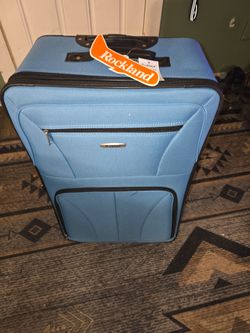 ROCKLAND SOFT LUGGAGE WITH LOCKS