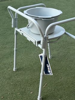 Commode Chair