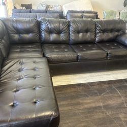 GOOD SECTIONAL SOFA BLACK 120”-83” FREE DELIVERY 🚚 