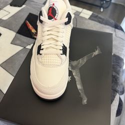 Air Jordan 4 Retro Flight Club 