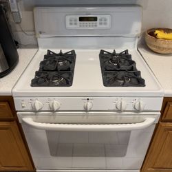 30 Inch Free Standing Gas Range/ Oven GE Profile 